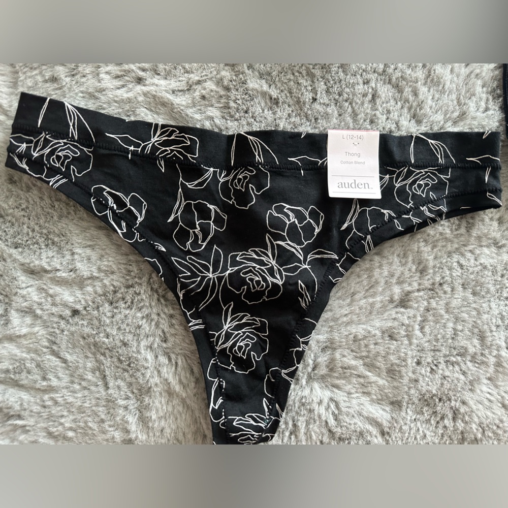 Size large thong